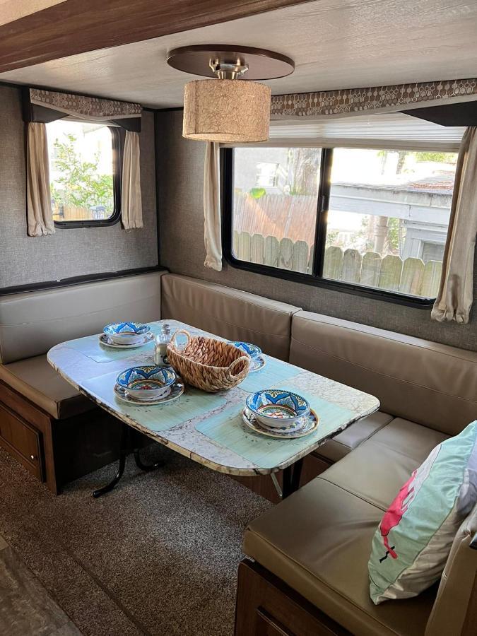 Rv Camper Paradise On The Wheels In Clearwater Beaches Largo Exterior photo