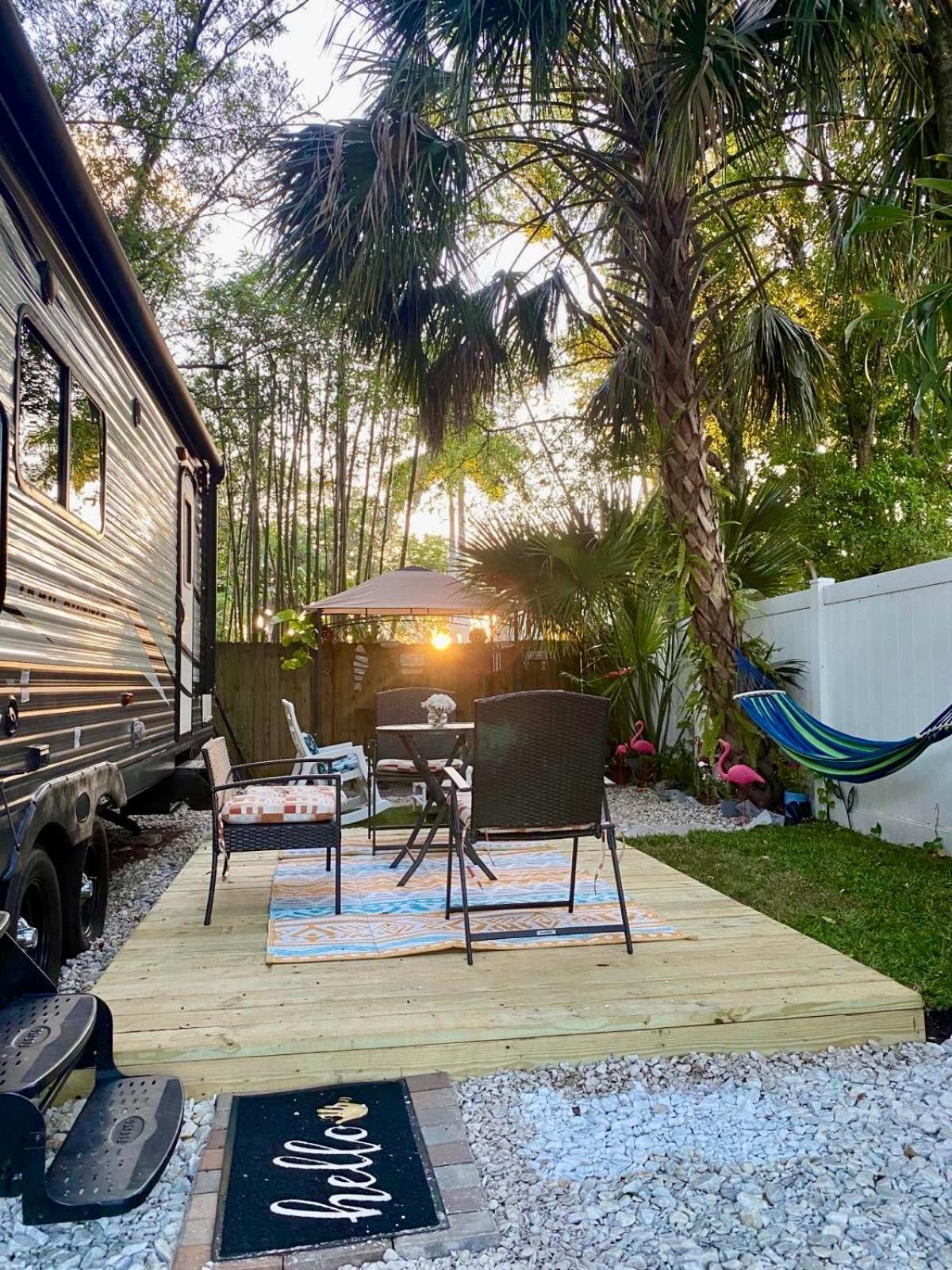 Rv Camper Paradise On The Wheels In Clearwater Beaches Largo Exterior photo